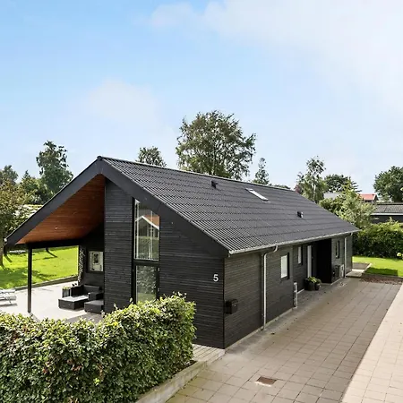 Holiday home Cozy In With Sauna Hejls