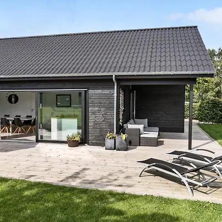 Cozy In With Sauna Holiday home Hejls